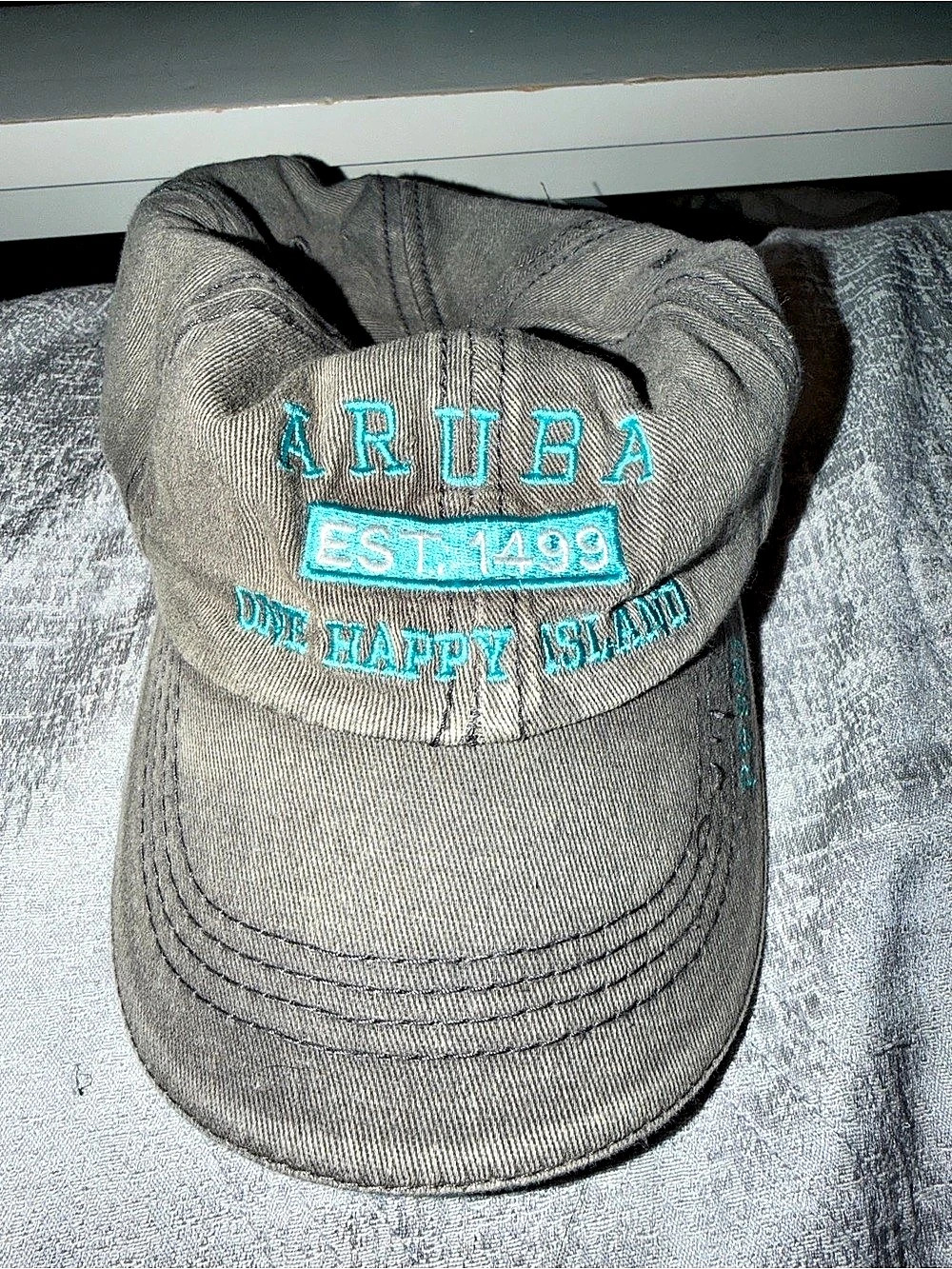 Aruba One Happy Island Gray & Blue